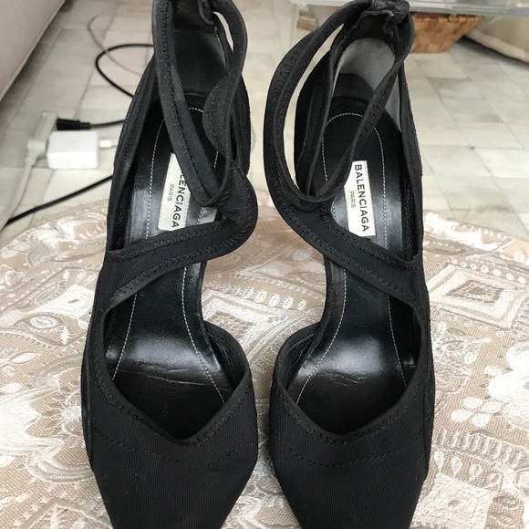 BALENCIAGA D'Orsay Pumps - Picture 7 of 8